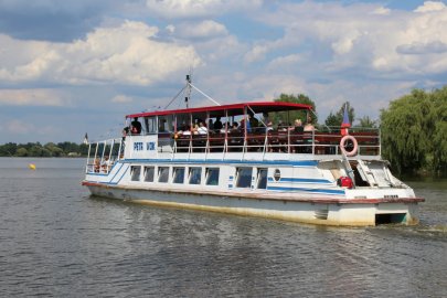 Lodní linka na rybníku Svět v Třeboni